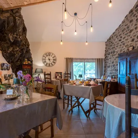 La Ferme De Mon Grand-pere Frühstückspension